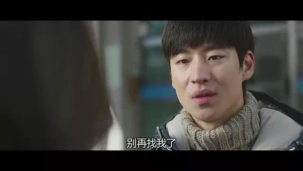 杨瑞妍做到了真正走下女神神坛的普通 却反而真正成为了 最神似最成功