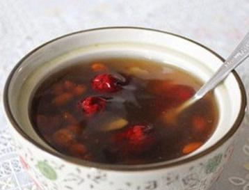 红枣桂圆枸杞红糖水,冬日暖心养生汤!