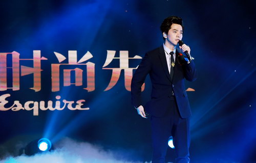 认为“男神”只是种戏谑