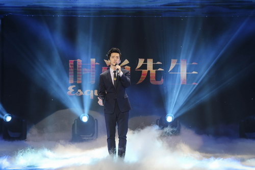 现场演唱《贝加尔湖畔》