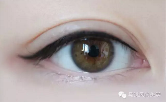 普通纹眼线与韩式半永久美睫线的区别