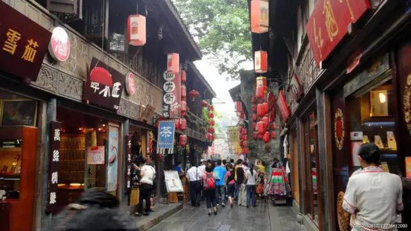 中国最大的海鲜_细数中国最火爆十大美食街