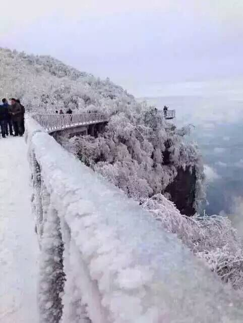 天门山雪景张家界必玩景区是张家界国家森林公园,此景区门票三日有效