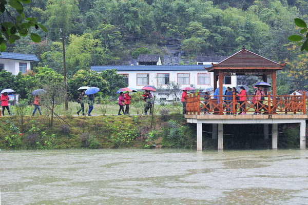 广西马山县小都百打造休闲旅游乡村