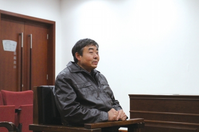 男子私灌液化气烧伤两童获缓刑 受害人称其老实