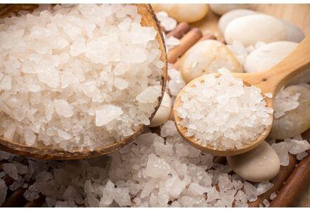 外媒支招如何避免摄入过量盐分 远离癌症风险
