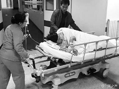 “999急救门”当事人：住院期间仅有黑护工照顾
