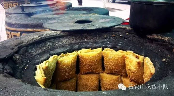 抿须儿是旧时井陉农村常吃的中午饭,同时它也是山西长治的著名小吃.