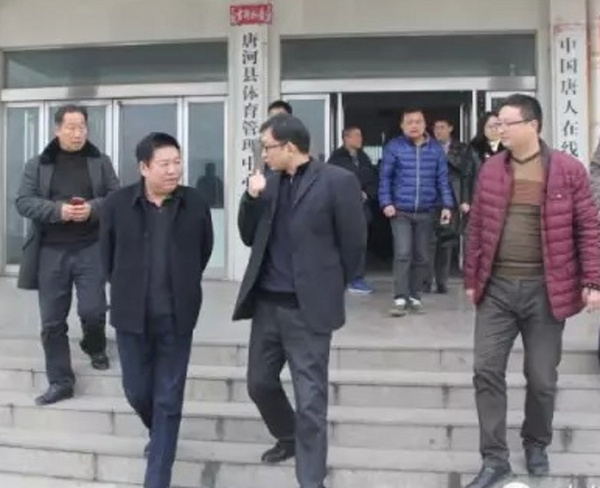 办公室主任余伟华,唐河县县委常委,统战部长杨好宁等市县领导一行