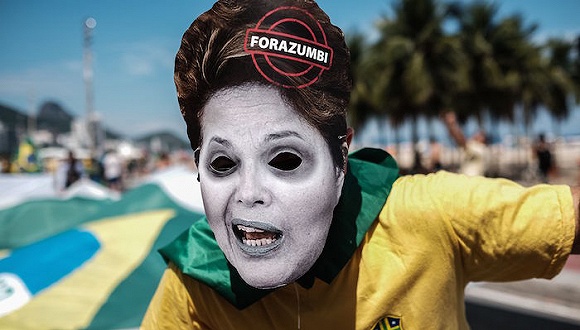 巴西再爆发大规模反总统游行:现在不如军事独