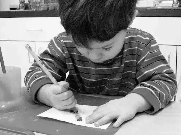 幼儿该不该学写字?90%的知识型父母可能搞错