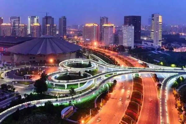 北京和鄭州,在哪個城市工作,工資高,穩定呢?不脫欠呢?