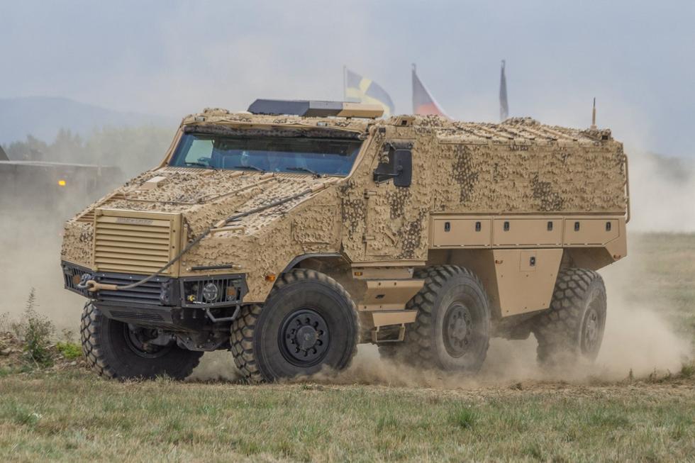 法国6x6重型运兵车外形彪悍(组图)