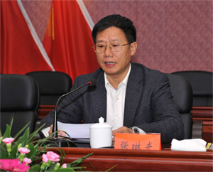 张琳光,男,1962年8月生,1984年5月加入中国共产党,1984年8月参加工作