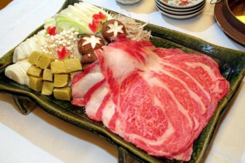 如果你很想尝尝美味的日本牛肉，就快点打包行李搬到这个九州的小岛上来吧！