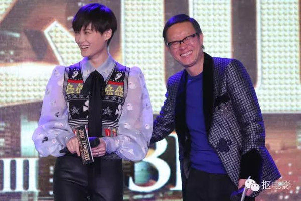 澳门风云3定档大年初一周润发强吻华仔的画面