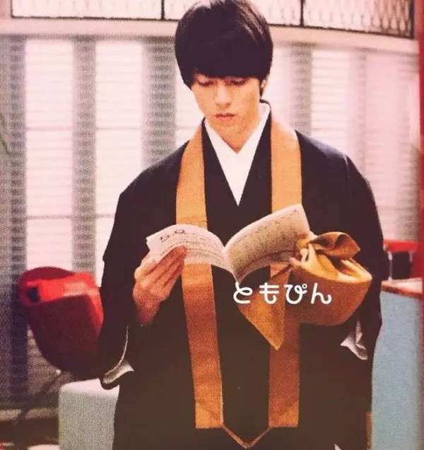 和尚"亲上就下档" but 持续在线的山下智久