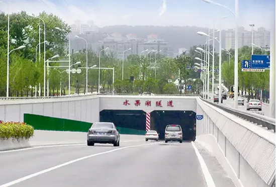 平时的水果湖隧道【 水 果 湖 隧 道 】一个月后的航空路,是随时可以