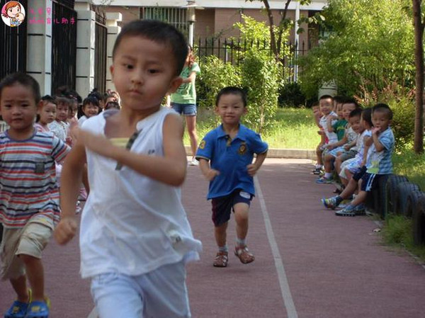 小孩膝盖磕破了怎么办