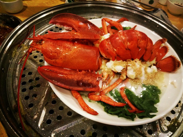 昆明哪里吃海鲜_昆明探店：海能量的海鲜蒸锅真好吃！