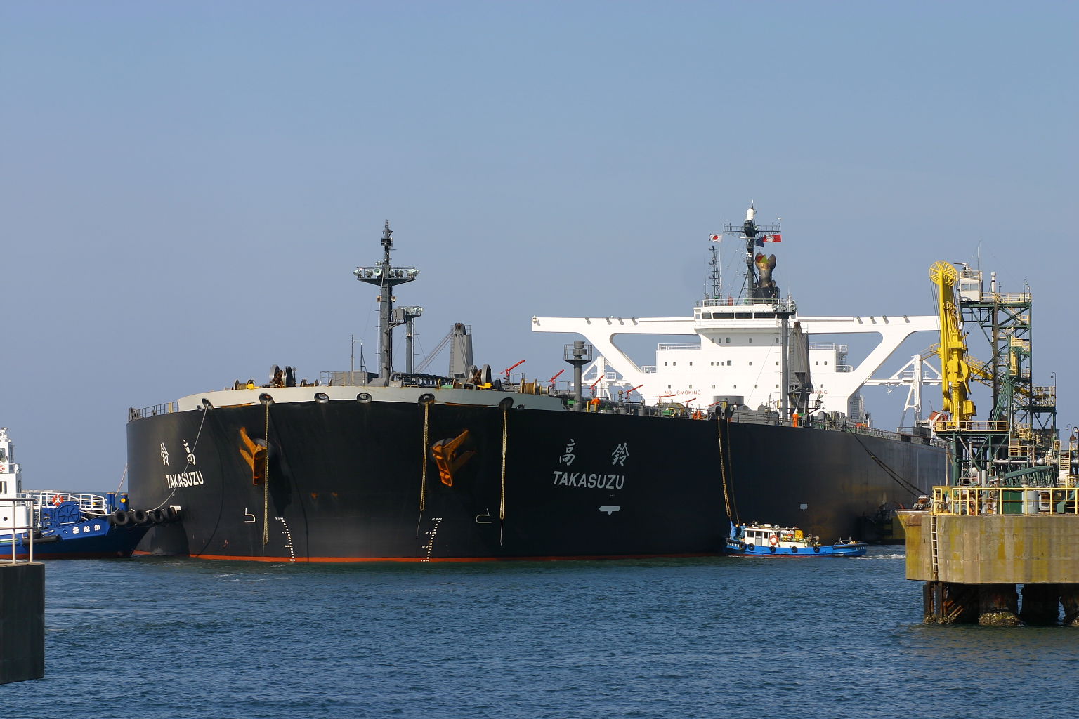 宁波亚洲最大原油码头被日本船碰坏 获赔5500
