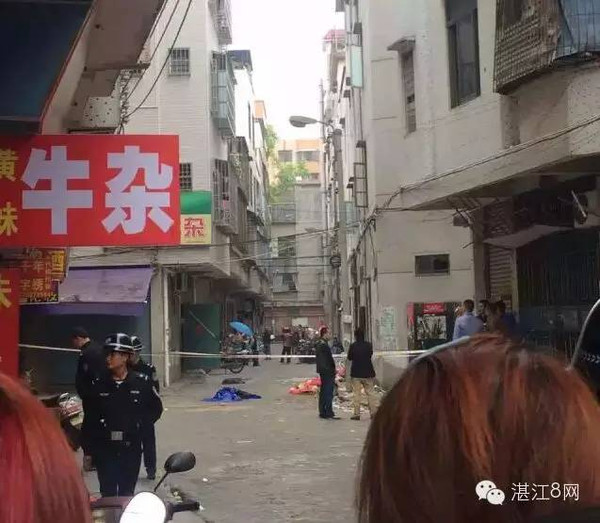 湛江市廉江工业品市场一17岁女子跳楼,当场死亡!