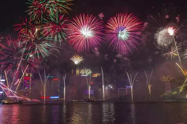 今年外滩没有烟火灯光秀,上海人的跨年夜该怎么过