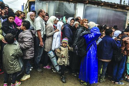 欧洲今年涌入难民破百万 偷渡途中死亡者超36