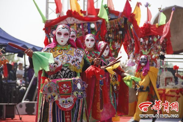 大荔流传千年的巫舞—背花锣(组图)