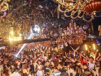 沈阳平安夜圣诞节最全出行购物夜店宾馆嗨皮全攻略!必看!