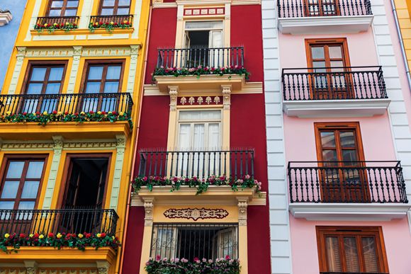 西班牙留学租房经历:理性光芒在折中主义中绽