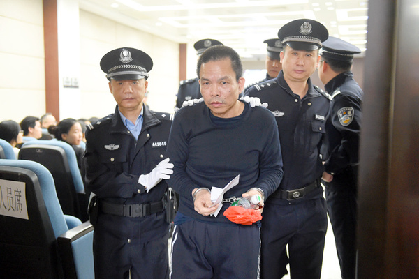 同日受审的还有与蔡东家密切的蔡广创,蔡昭桂2人,被指制造,