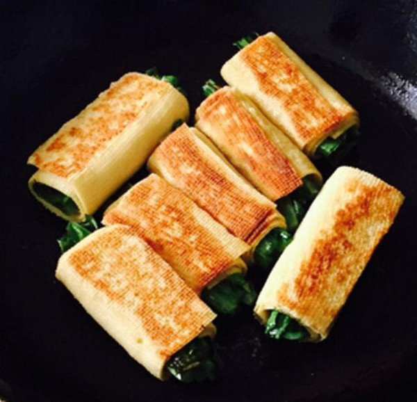 【香煎豆皮蔬菜卷】