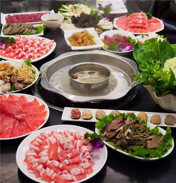 吃涮羊肉不能错过的一家"极品"馆子--『蒙式涮肉』,这里的乌珠穆沁