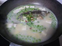 鲫鱼豆腐暖锅的做法