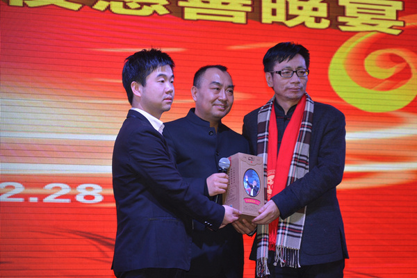 张静多少人口_杨志刚老婆张静图片(2)