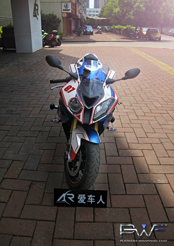 宝马s1000rr超级摩托车车身改色贴膜电光金属拉花