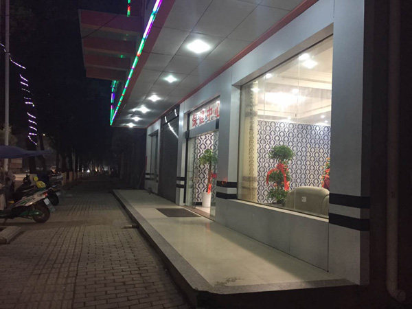 单家考察|江西东乡县差人组织卖淫女进看管所与在逃犯性买卖