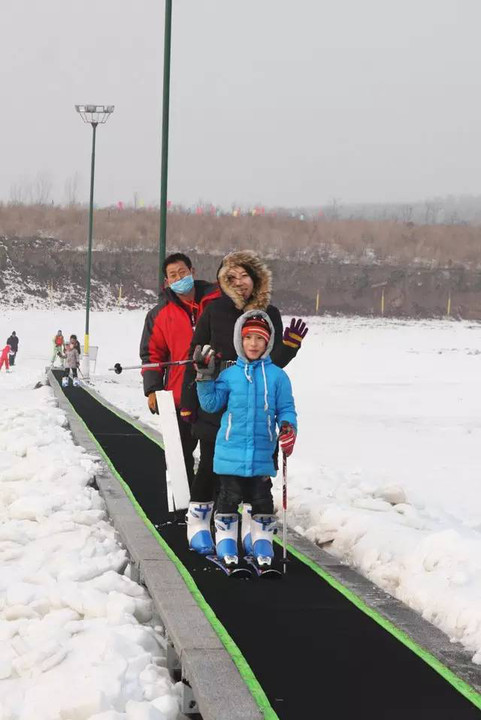 丁香湖冰雪节游玩攻略