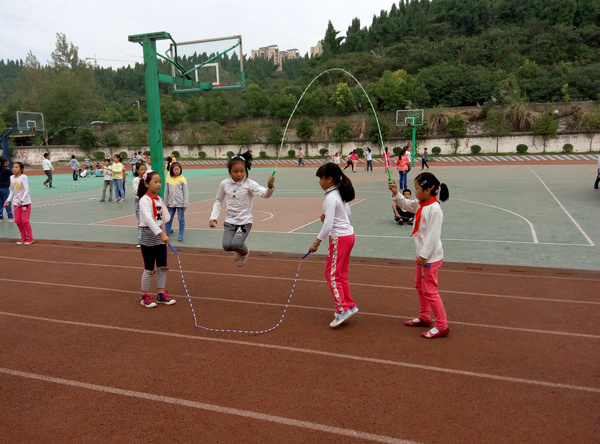 宜昌市伍家区白沙小学启动花样跳绳考级赛