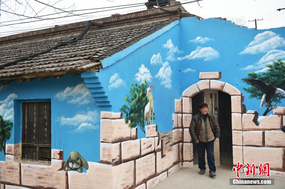 2016年1月5日，河南省洛阳市新安县磁涧镇邀请专业绘画团队，将美丽乡村文化与旅游文化相结合，利用该镇乡村沿街工厂、居民房屋墙体等创作出一系列时尚3D艺术画。勇猛的蜘蛛侠，调皮的阿童木，呆萌的功夫熊猫，婀娜的美人鱼，可爱的忍者神龟，飞翔的汽车等一幅幅栩栩如生、跃上墙头的3D立体画面，铺满了整个磁涧镇礼河村沿街居民住房墙体，就连街头的旱厕也被画上3D扑克牌上的“皇后”“国王”立体画。时尚艺术与乡村景物相映成趣，扮靓了整个乡村街道，成为当地乡村旅游又一景。视觉中国