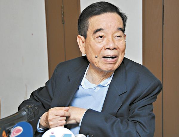 郑裕彤创立的香港新世界与郭氏家族的新鸿基地产、李兆基的恒基地产以及李嘉诚的长江实业,为香港四大开发商。 东方IC 资料