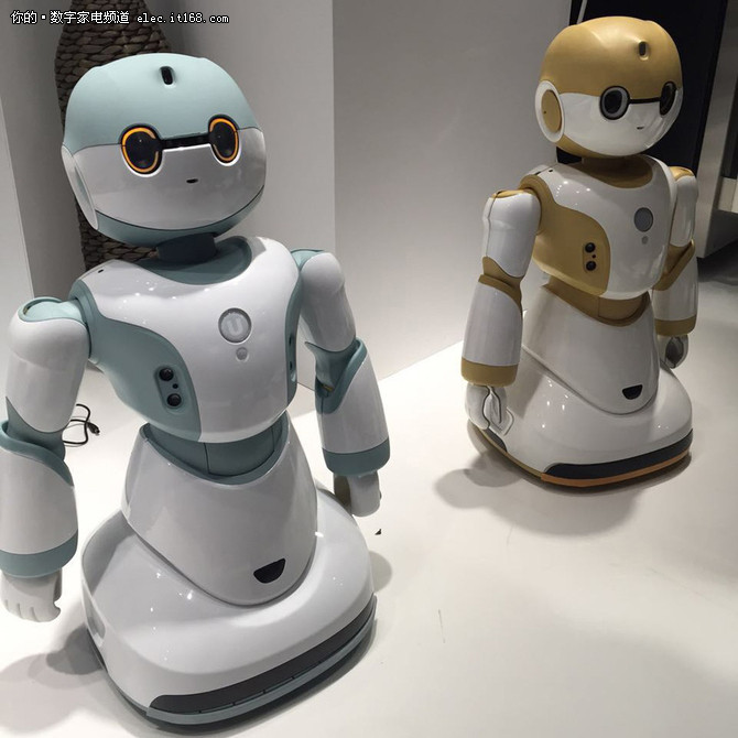 海尔智能机器人ubot