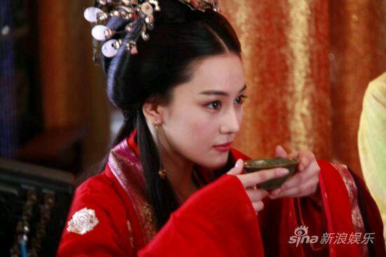 张馨予(精忠岳飞~梁红玉)(神雕侠侣~李莫愁)