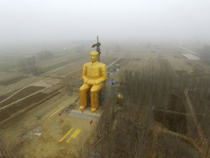 河南农村金色毛主席雕塑已被拆除(图)
