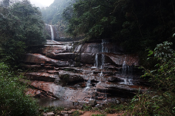 【雾游丹霞四面山】珍珠湖景区