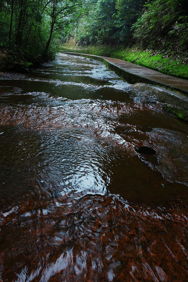 【雾游丹霞四面山】珍珠湖景区