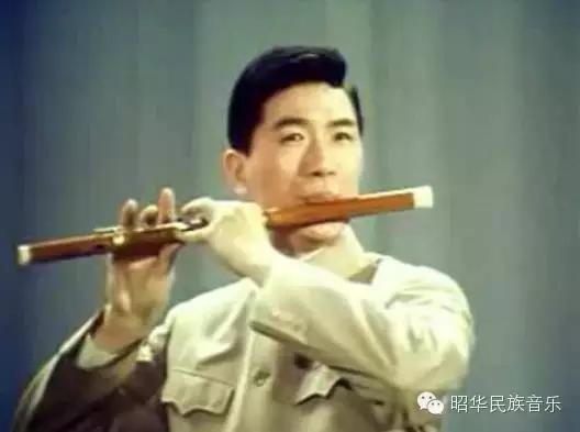 1984年1月16日,俞逊发先生在北京民族宫举行了"俞逊发笛子独奏音乐