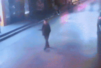 无牌奥迪撞死人逃逸后投案 司机系上牌业务员