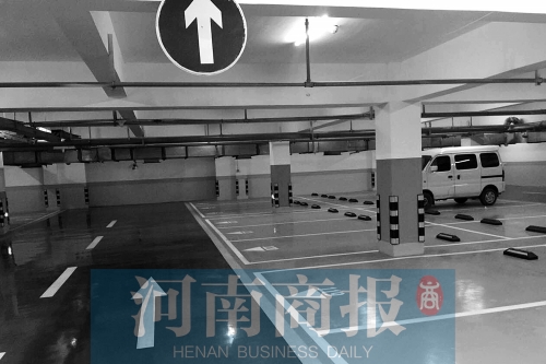 郑州一小区地下停车位“只卖不租” 售价20万/个